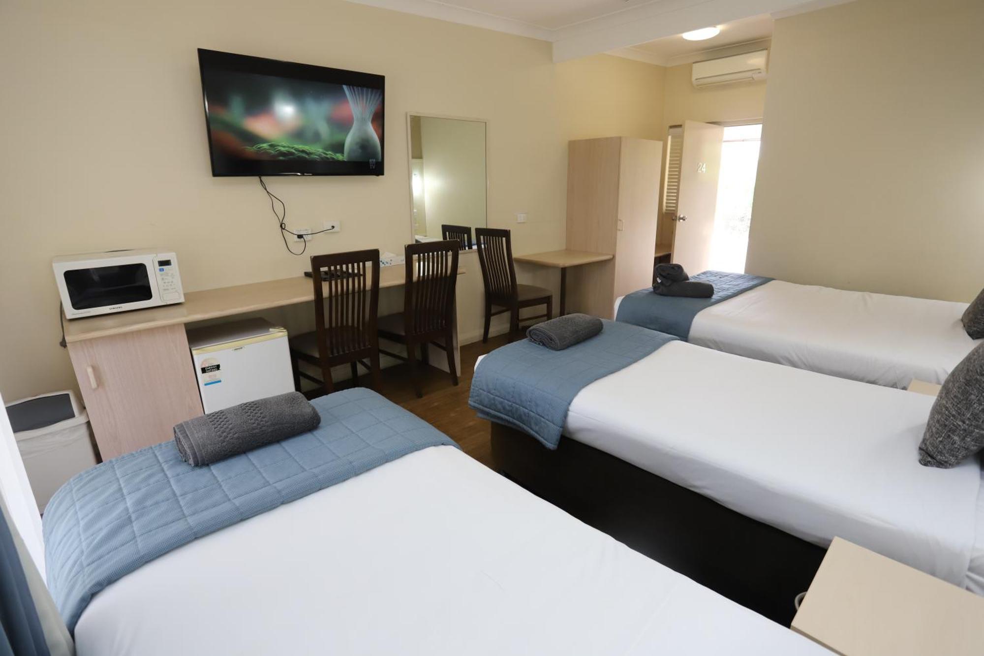 Sleepy Hill Motor Inn Реймонд-Террас Екстер'єр фото