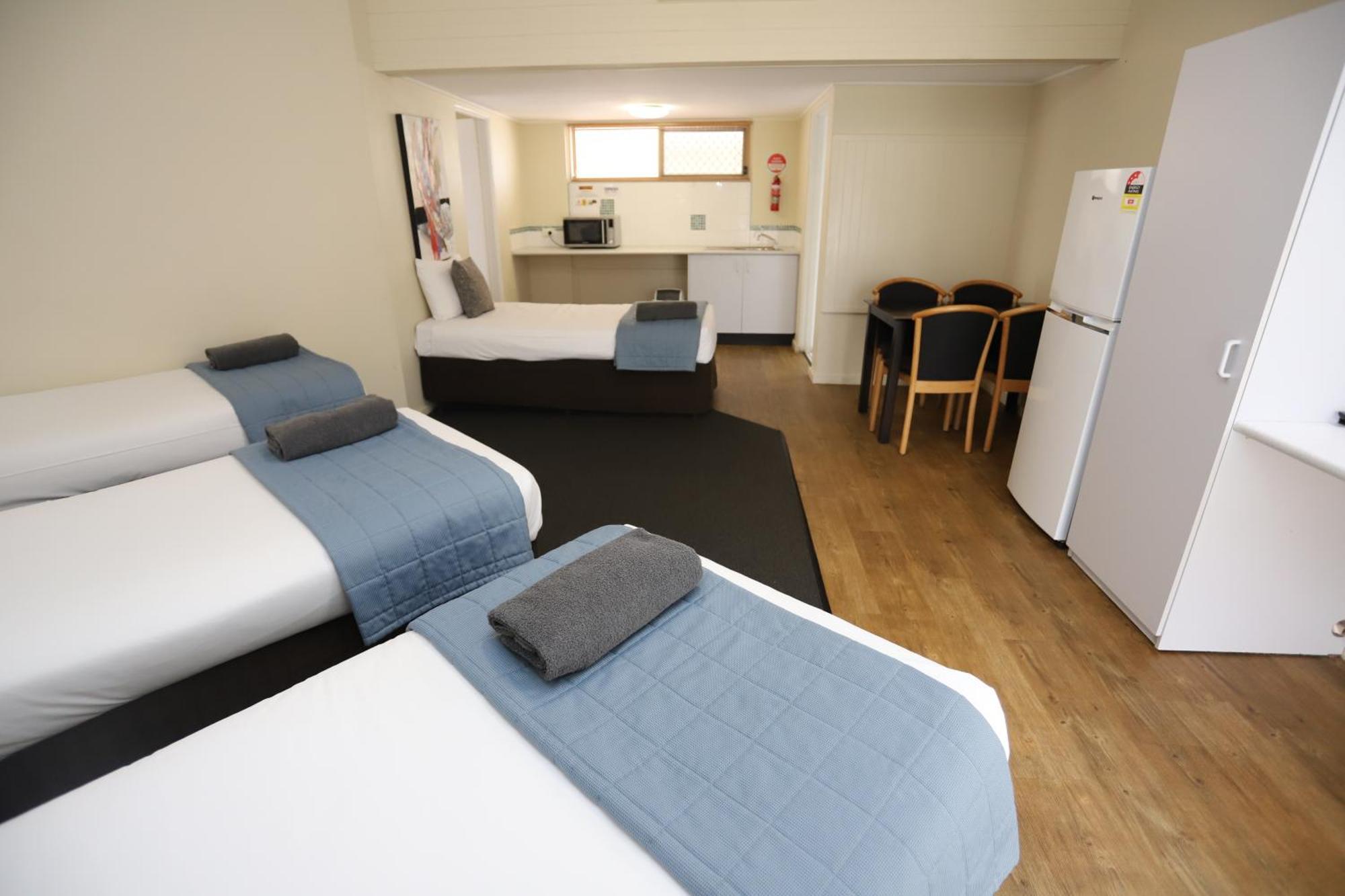 Sleepy Hill Motor Inn Реймонд-Террас Екстер'єр фото