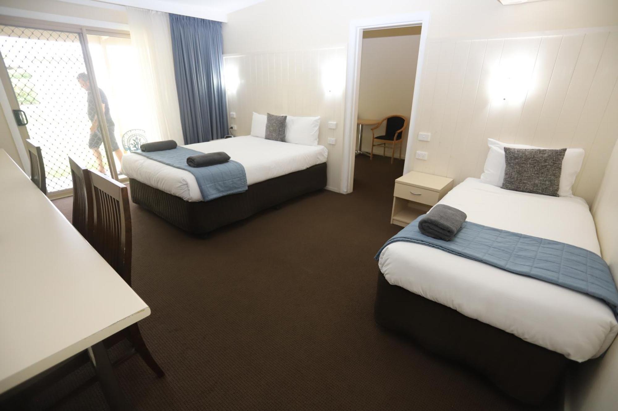 Sleepy Hill Motor Inn Реймонд-Террас Екстер'єр фото