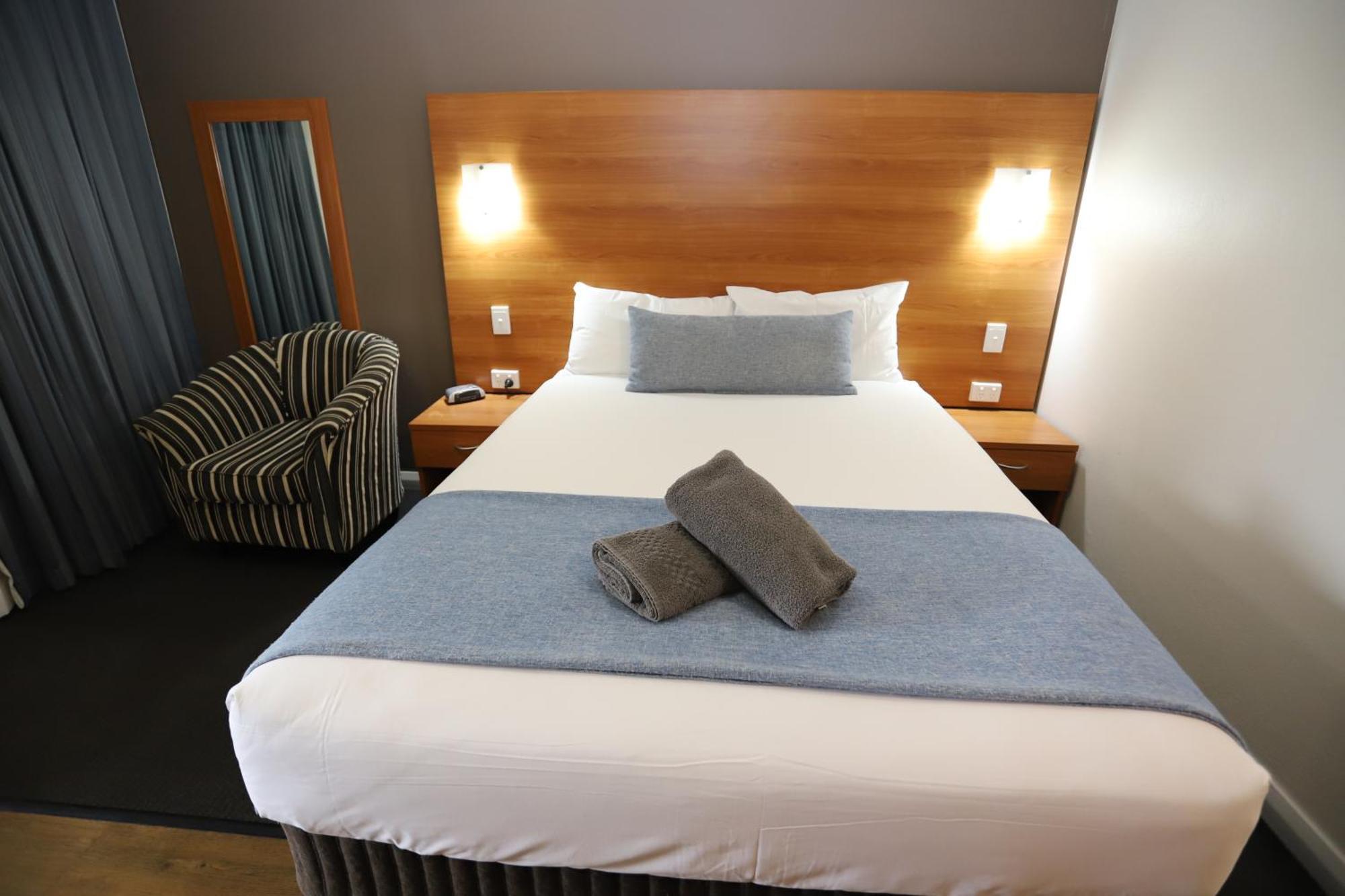 Sleepy Hill Motor Inn Реймонд-Террас Екстер'єр фото